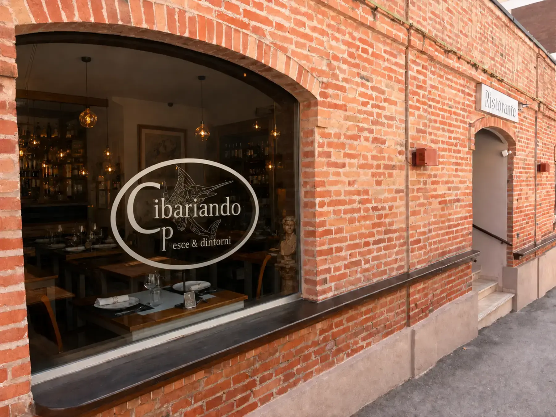Esterno del ristorante Cibariando in Via Montello 4 a Jesi